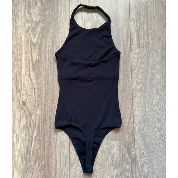 Aritzia ribbed halter bodysuit - Picture 2 of 4